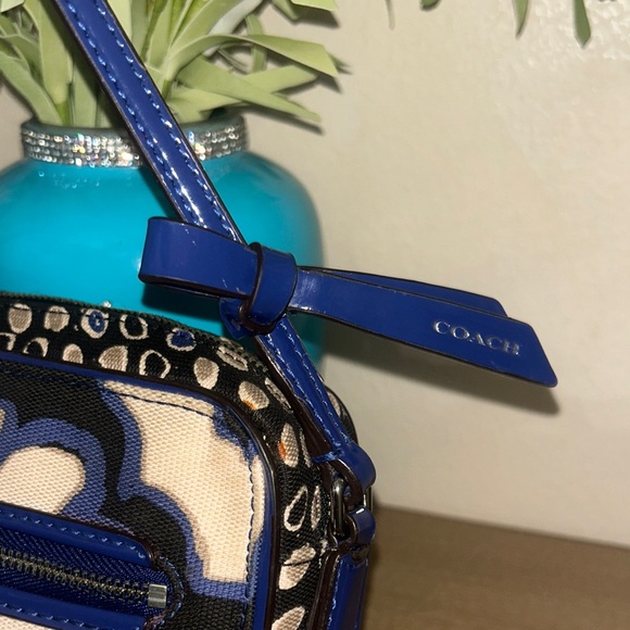 COACH POPPY Floral Scarf Print Flight Crossbody Bag - Picture 4 of 13